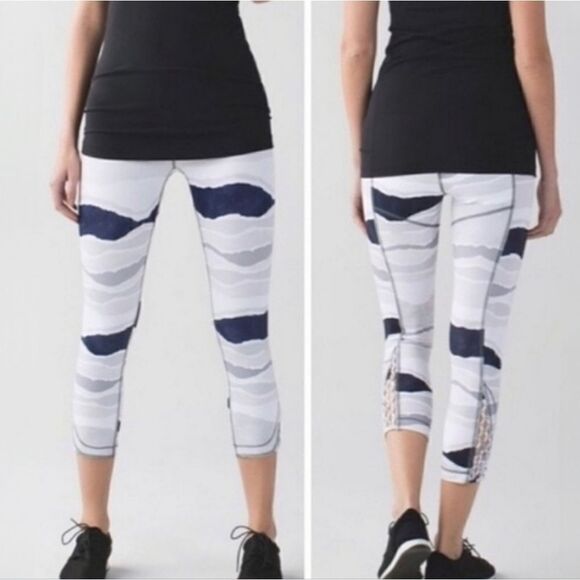 Lululemon Athletica True Self Crop Bleacher Yoga Legging - Picture 4 of 15